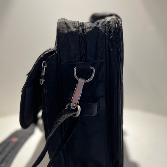 Swiss gear briefcase 💼 - Picture 5 of 8